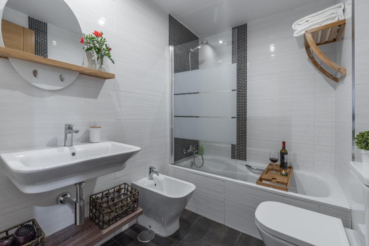 Tuguest Postigo I Catedral Apartment - Free Parking Granada Eksteriør billede
